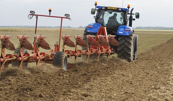 pneu tracteur pour bien labourer